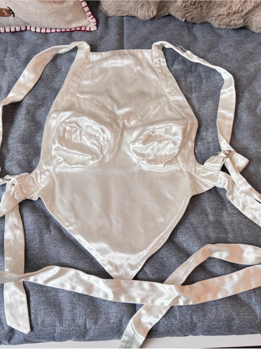 SINÉAD O’DWYER White Satin Halter Top – Size UK 4 – New